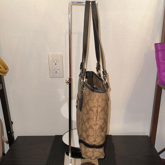 Authentic Coach F18917 Peyton Signature Logo Heritage Handbag Tote Brown Vtg Y2K - Picture 7 of 10